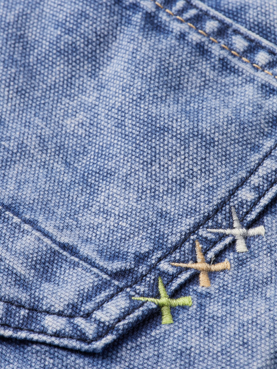 pojkjeans the pitch lösa jeans i bergfärgad och tvättad kanvas