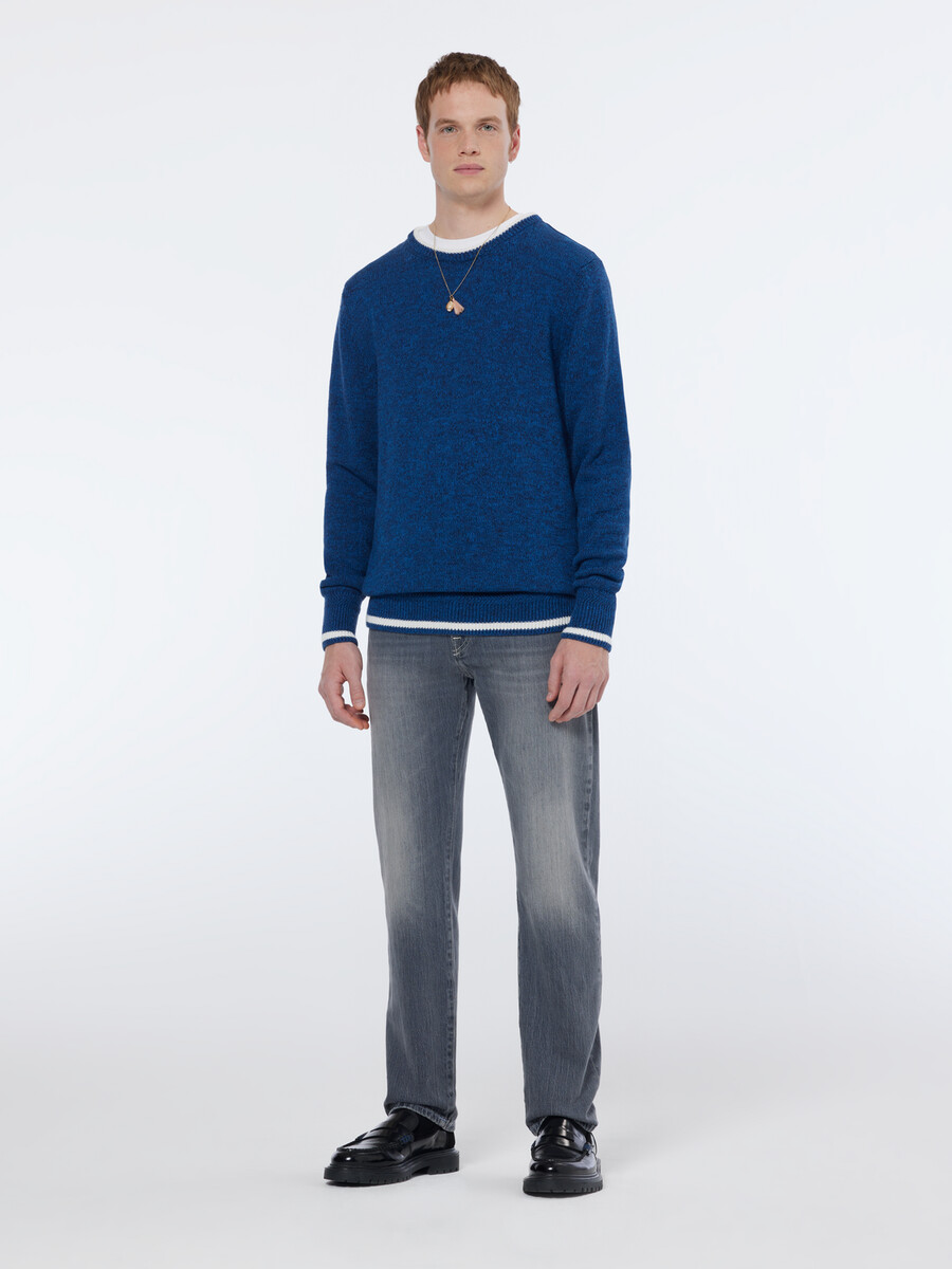 zee straight fit jeans out of town