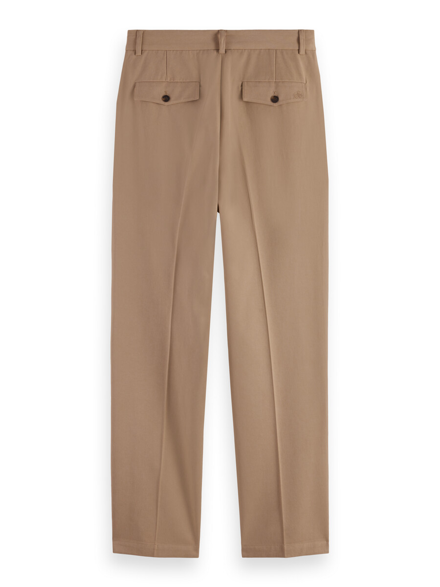 plisserad chino i bomulllyocell-twill med rak passform