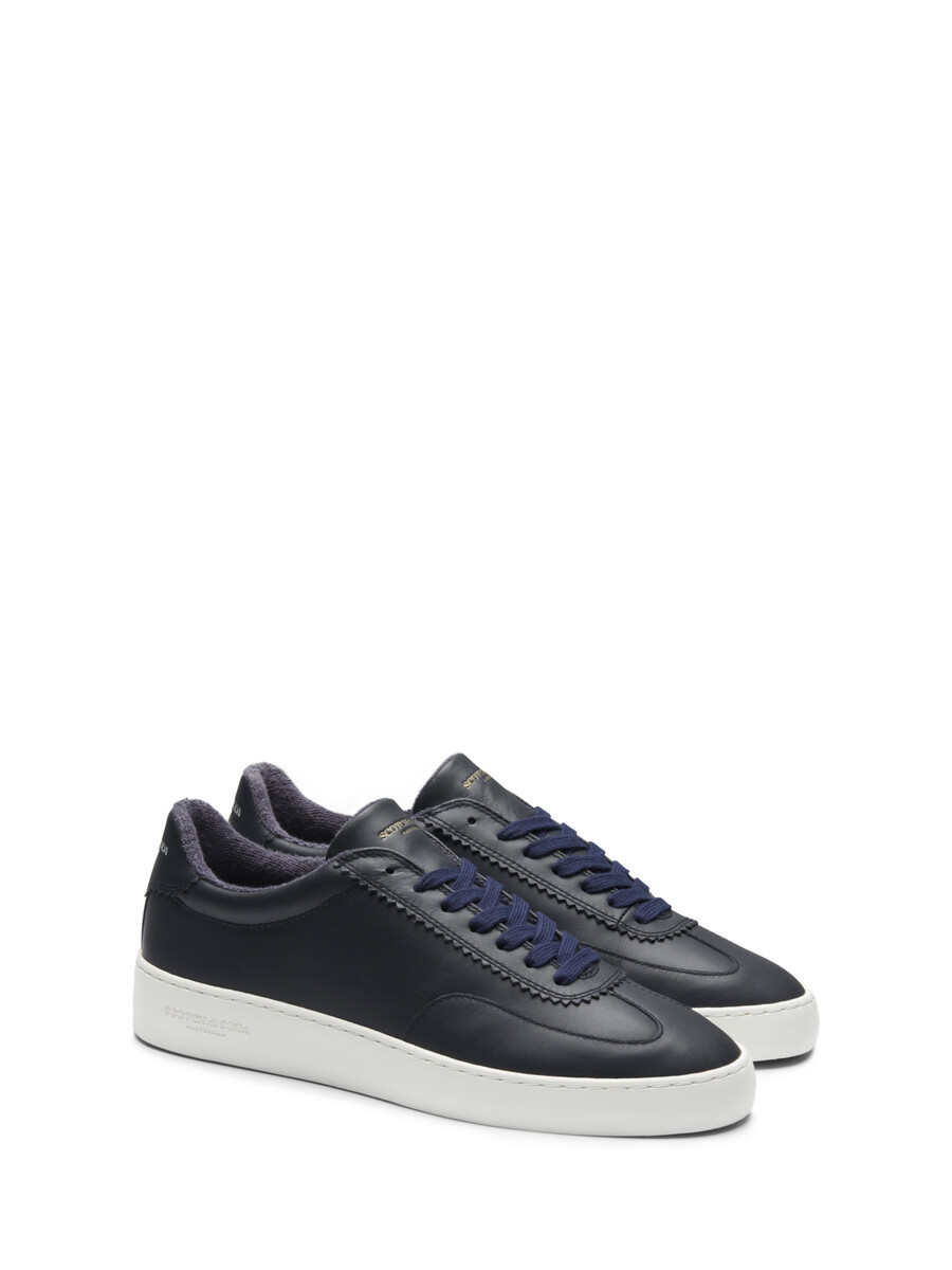 plakka lädersneaker