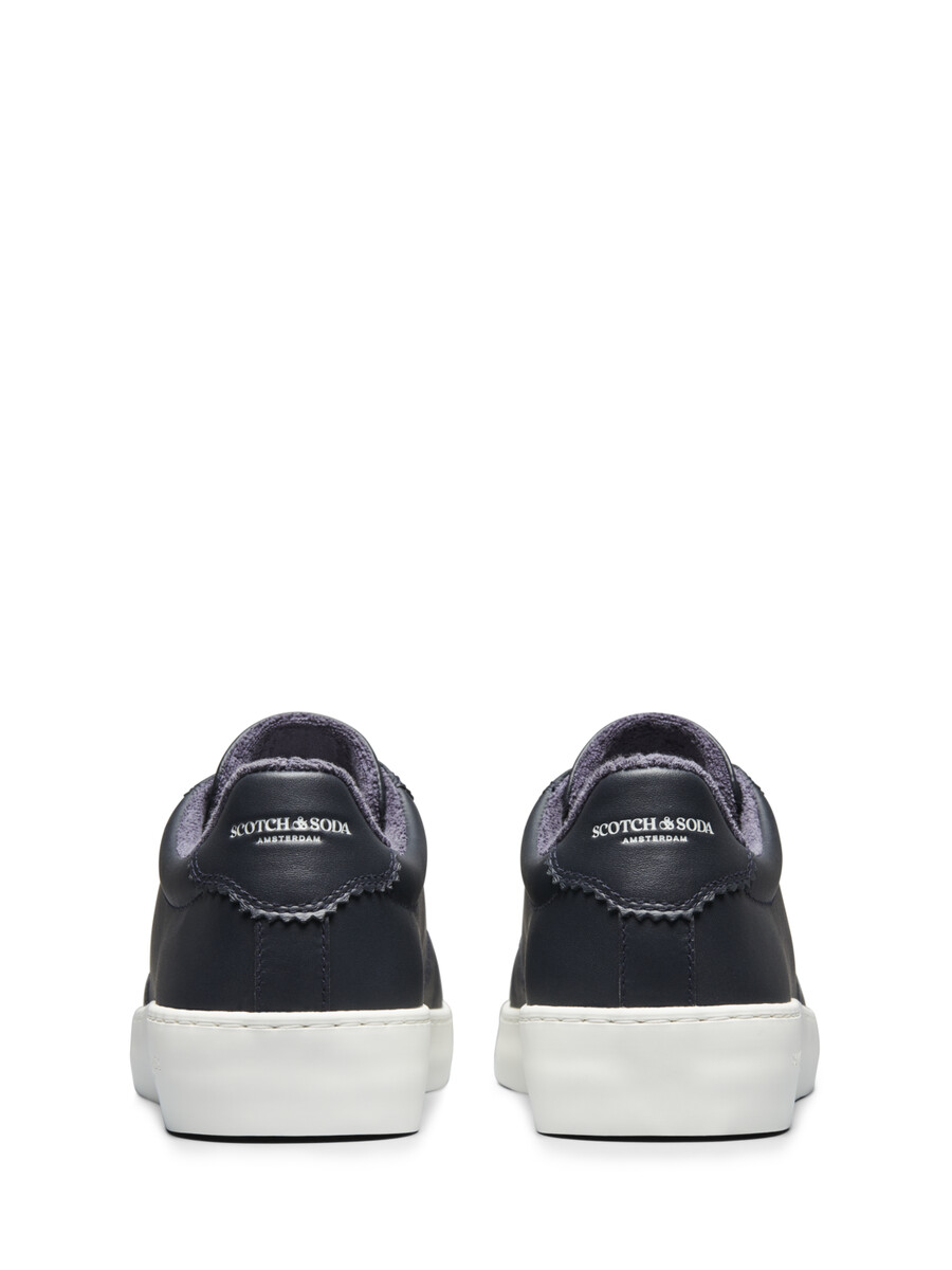 plakka lädersneaker