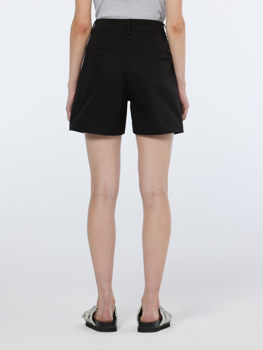 essentials — abott chino shorts