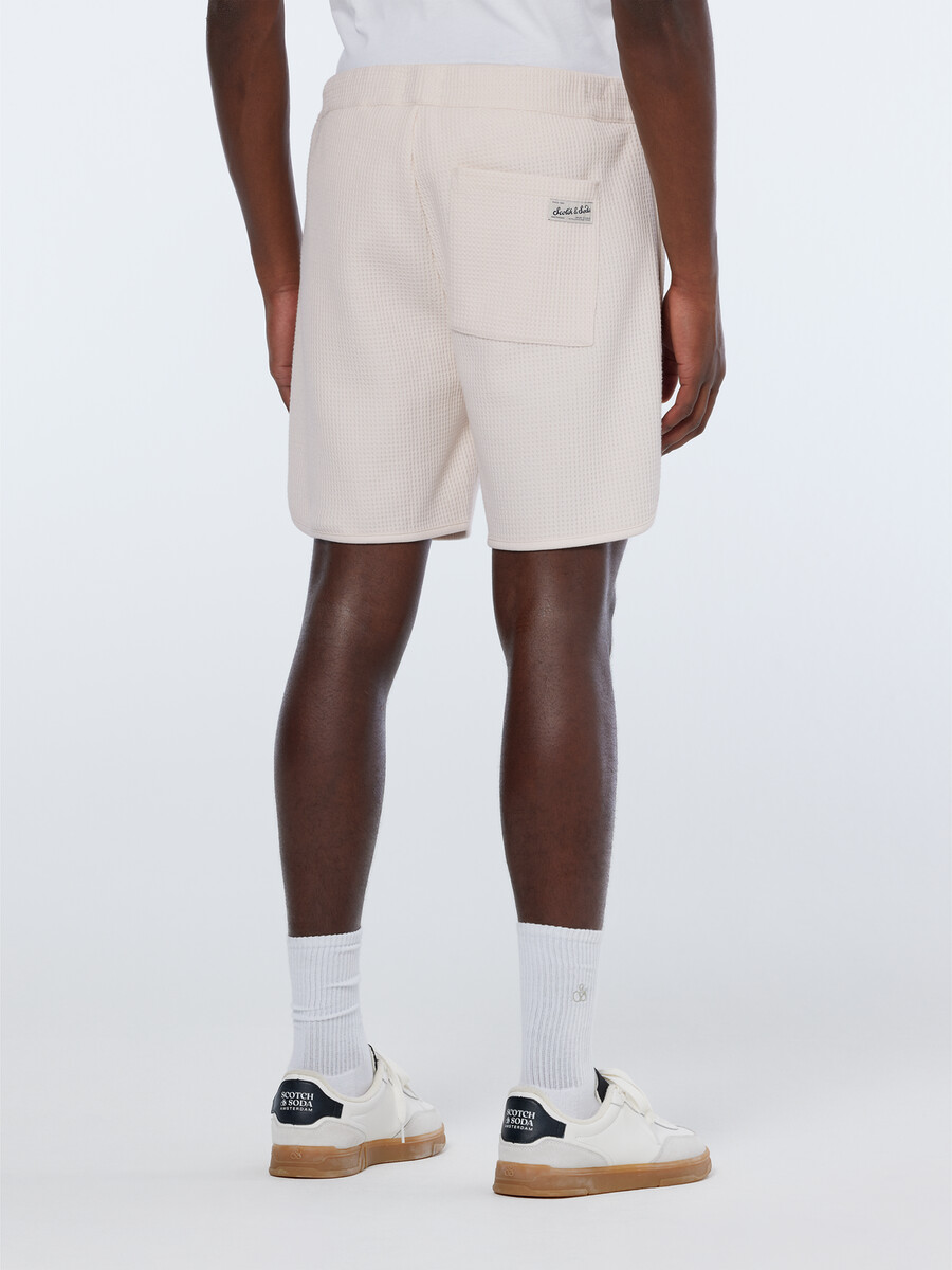 bermudashorts med sportig våffelmönster och avslappnad passform