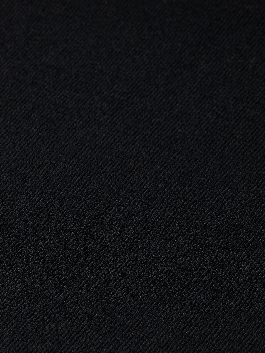essentials — nedsänkt axlarpullover med hög halsringning
