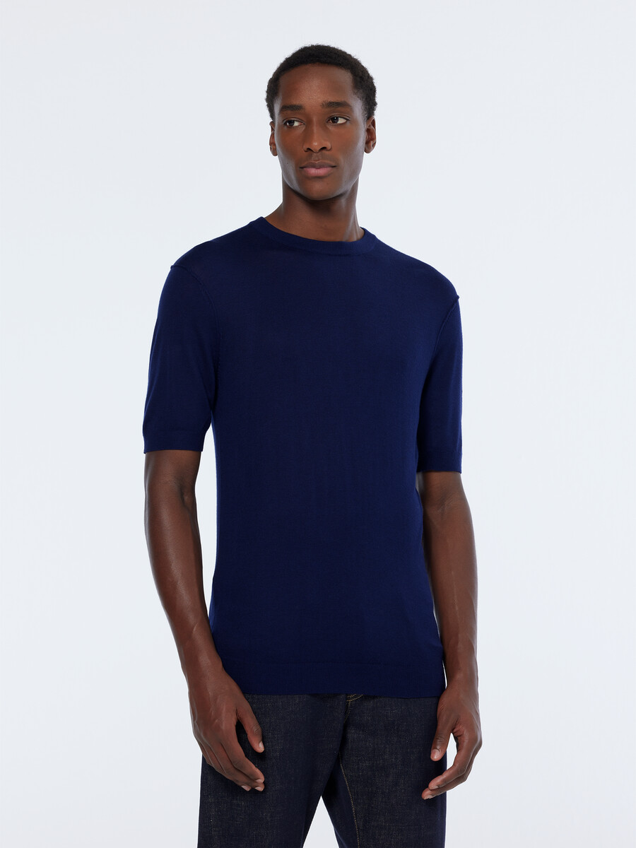 stickad t-shirt med normal passform