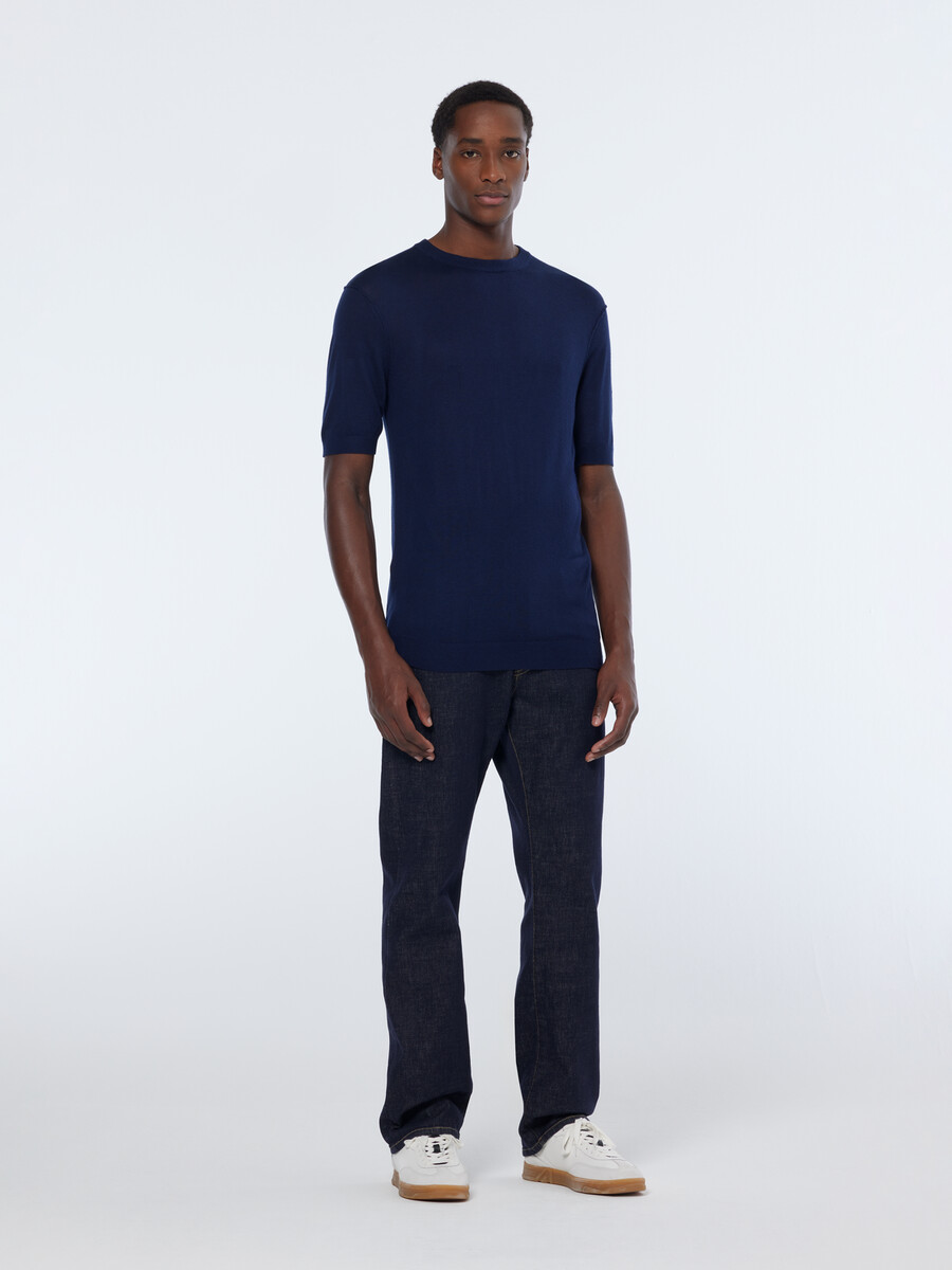stickad t-shirt med normal passform