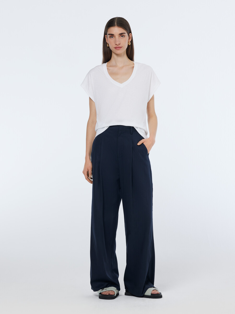 essentials — slub v-ringad t-shirt